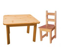 Ovis asztal ovis székkel fenyőből