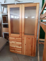 Fenyo-vitrines-szekreny-2-ajto-szeles-Outlet