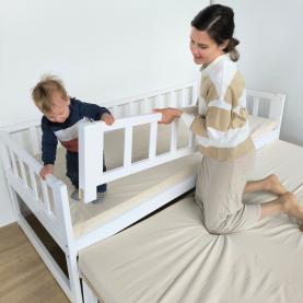 Leesésgátlós gyerekágy pótággyal Leesésgátlós gyerekágy pótággyal