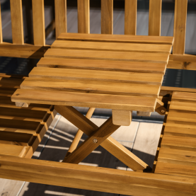 Kerti pad asztallal. akácfa. TAIMA