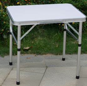 Összecsukható kempingasztal. 60 cm. alumínium/MDF. KEPI TYP 2