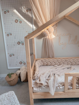 Házikóágy magas ágyráccsal LUNA Házikóágy magas ágyráccsal LUNA