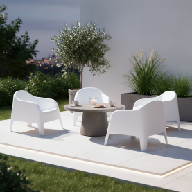 Rakásolható fotel. fehér. műanyag. SOKRA NEW Rakásolható fotel. fehér. műanyag. SOKRA NEW