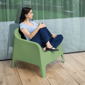 Rakásolható fotel. zold. műanyag. SOKRA NEW