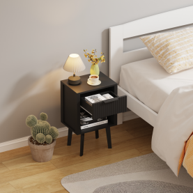 Éjjeliszekrény. fekete. TOBI Éjjeliszekrény. fekete. TOBI