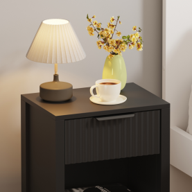 Éjjeliszekrény. fekete. TOBI Éjjeliszekrény. fekete. TOBI