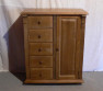 Rusztikus 1 ajtós 5 fiókos fenyő komód