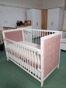 Átalakítható babaágy Elegance kérhető letolható oldalráccsal, amely megkönnyítheti a babák be- és kiemelését
